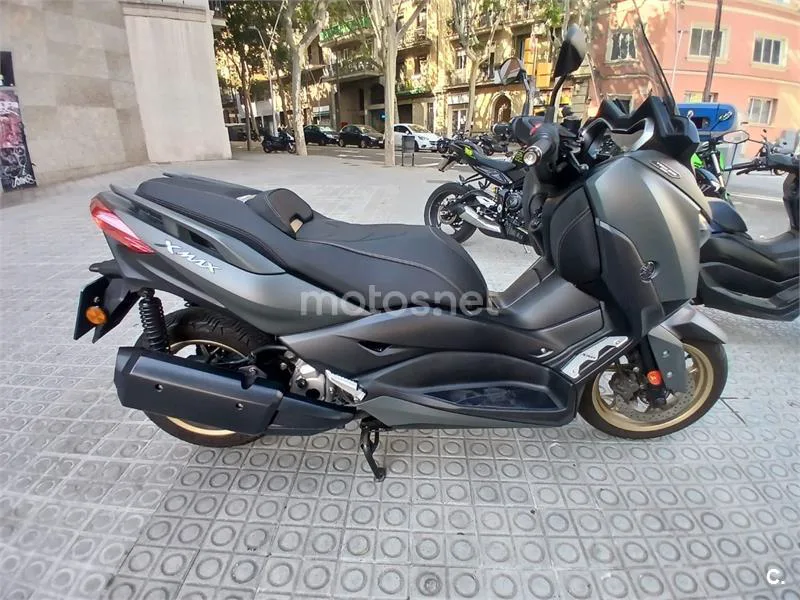Yamaha XMAX 300 - Vista 5