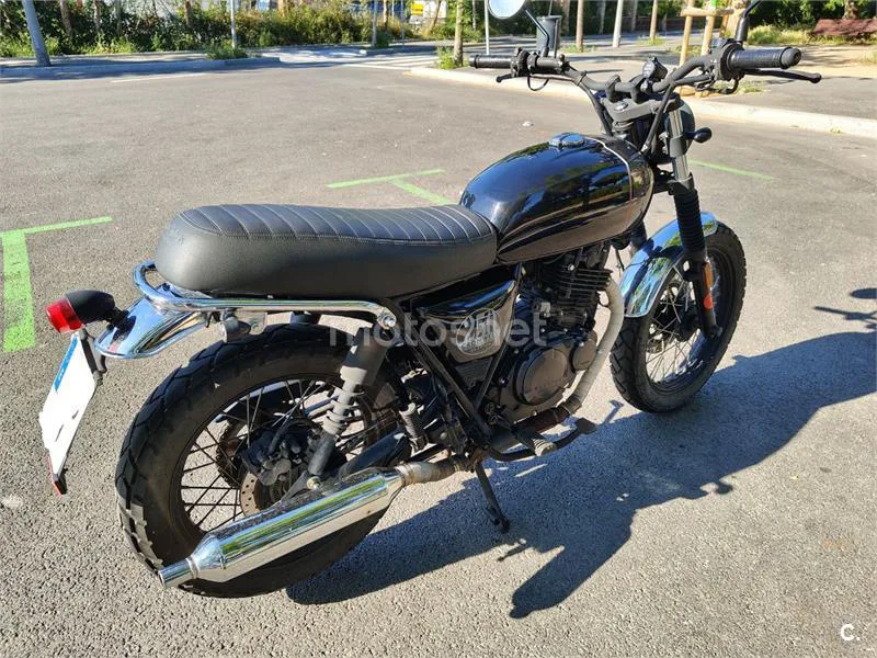 Brixton Cromwell 250 800 € 2021 Barcelona - 1