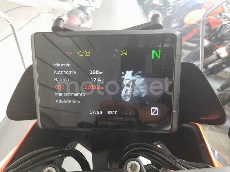 KTM 1290 Super Duke GT - Vista 7