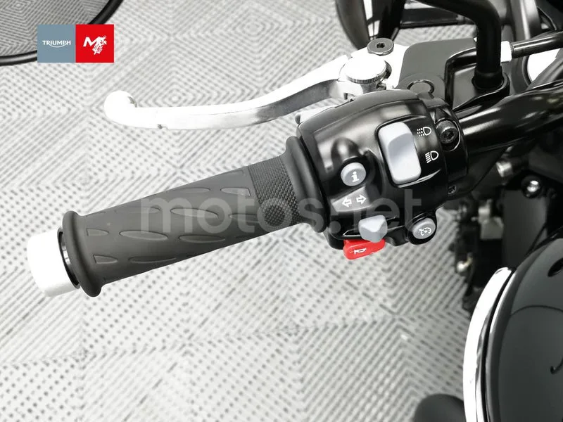 Triumph Bonneville T120 - Vista 12