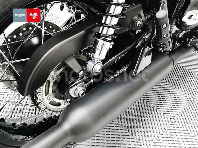 Triumph Bonneville T120 - Vista 17