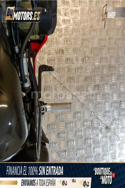 Ducati Panigale V4 - Vista 35