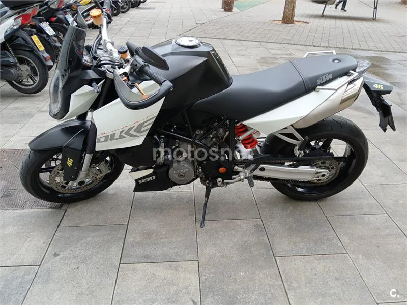 KTM 990 Super Duke - Vista 12