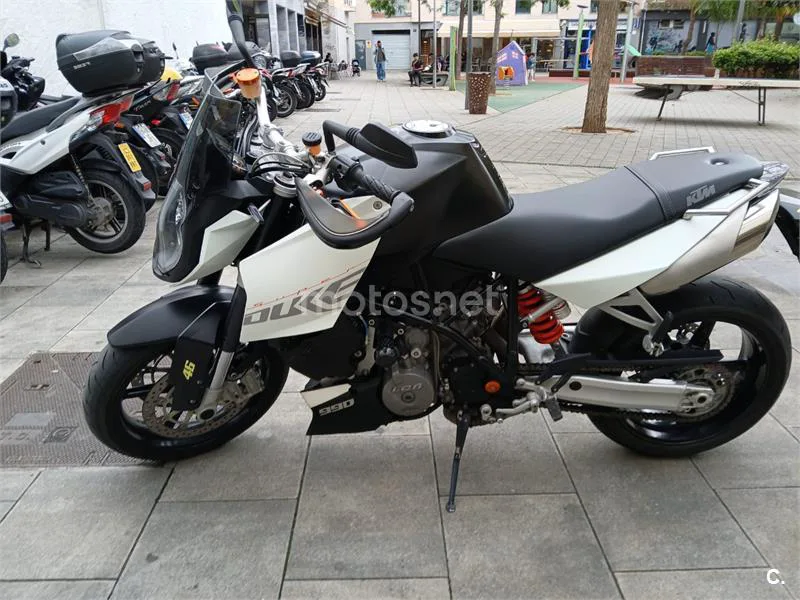 KTM 990 Super Duke - Vista 16