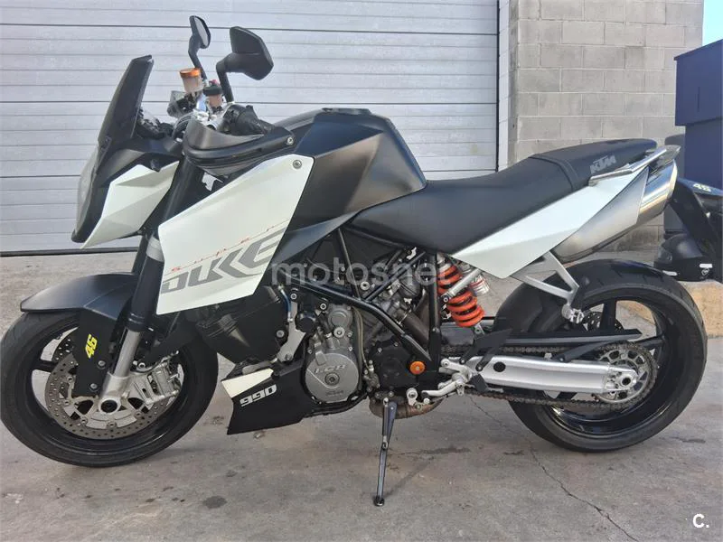 KTM 990 Super Duke - Vista 3