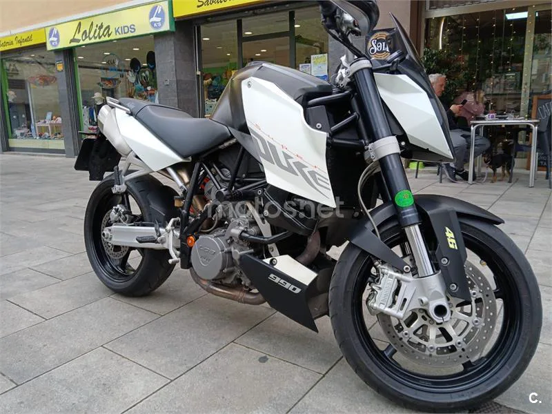 KTM 990 Super Duke - Vista 4