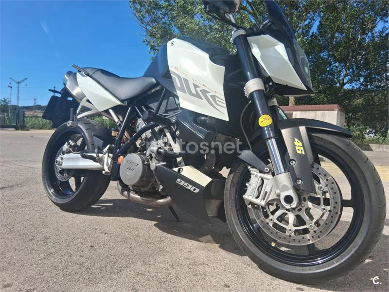 KTM 990 Super Duke - Vista 8