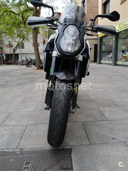 KTM 990 Super Duke - Vista 9