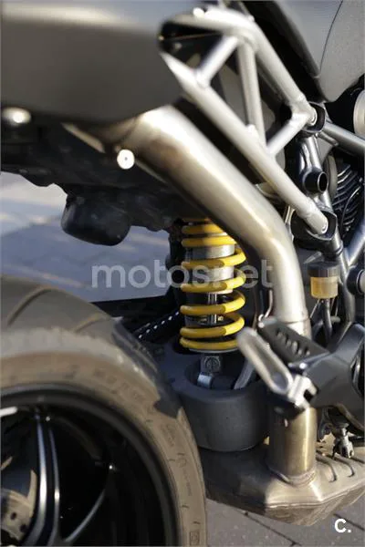 Ducati Hypermotard - Vista 25