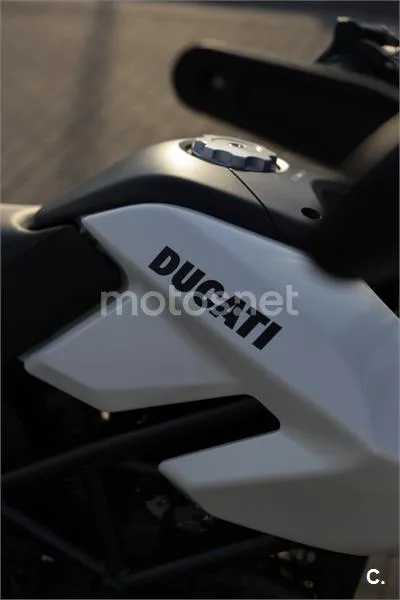 Ducati Hypermotard - Vista 35