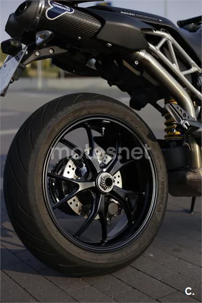 Ducati Hypermotard - Vista 37