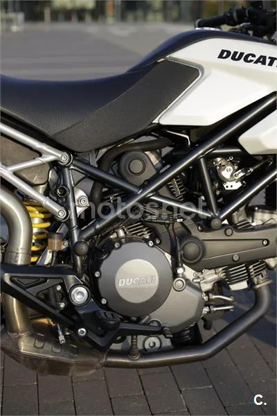 Ducati Hypermotard - Vista 7