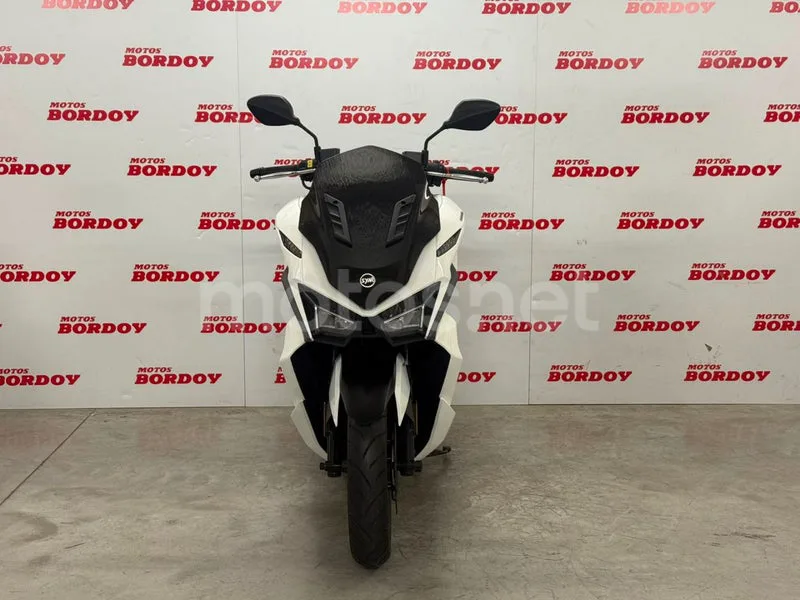 SYM Jet X 125 - Vista 4