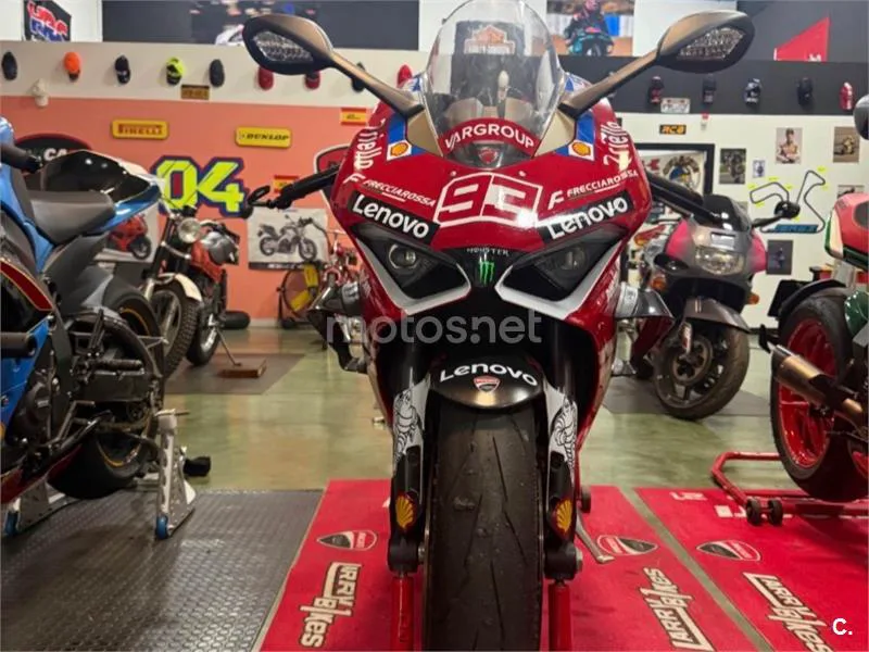 Ducati Panigale V4 - Vista 3