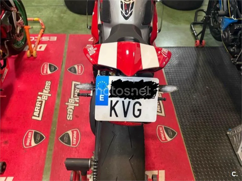 Ducati Panigale V4 - Vista 7