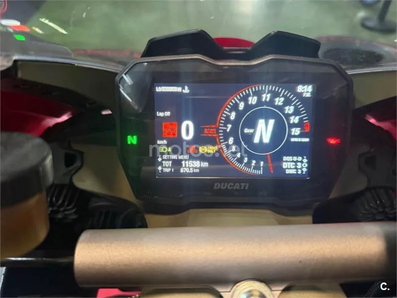 Ducati Panigale V4 - Vista 8