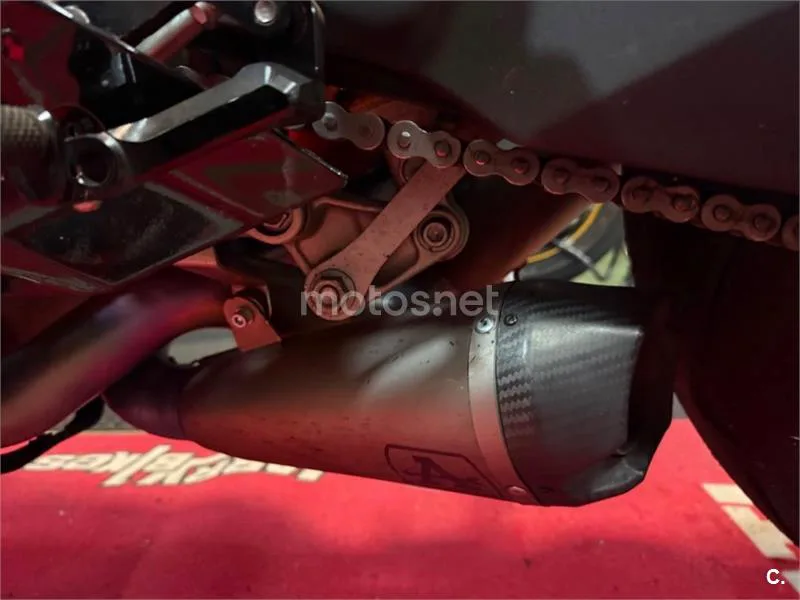 Ducati Panigale V4 - Vista 10