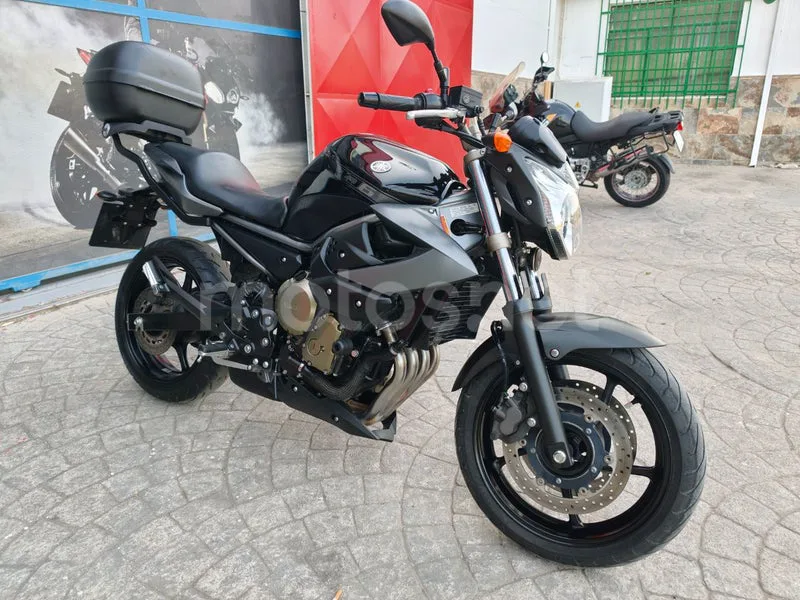 Yamaha XJ6 Diversion S 3450 € 2009 Granada - 2