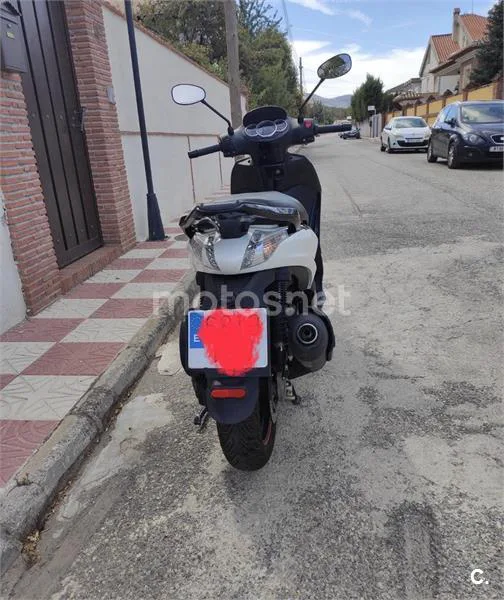 Piaggio Beverly 125 - Vista 4