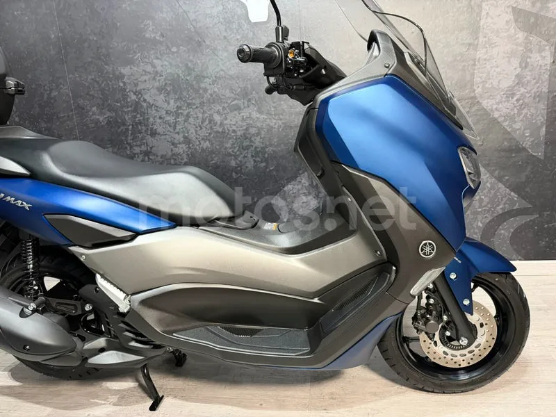 Yamaha NMAX - Vista 12