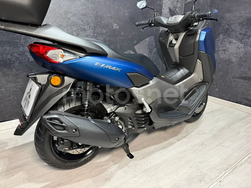 Yamaha NMAX - Vista 8