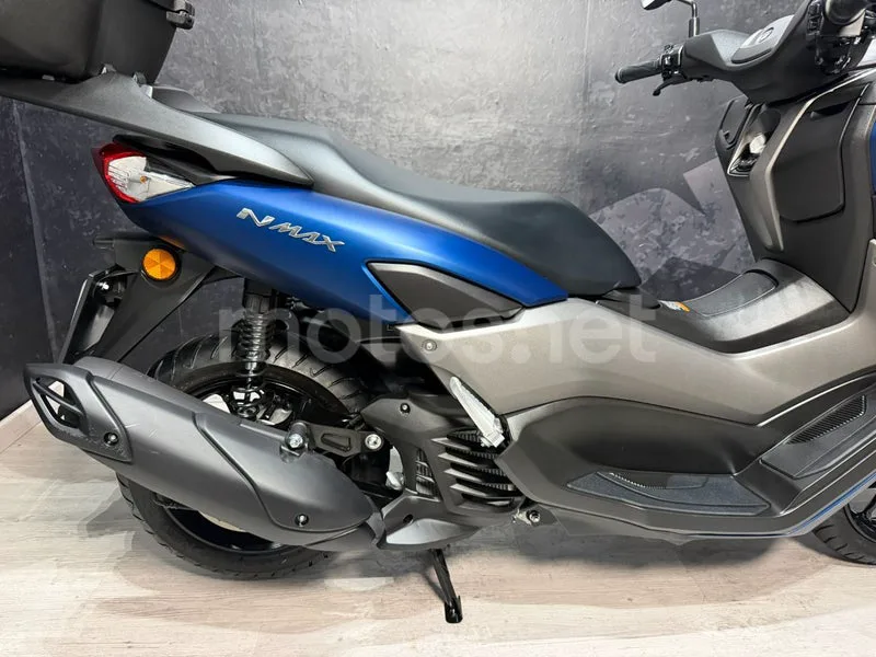 Yamaha NMAX - Vista 10