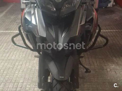Benelli TRK 502 - Vista 3
