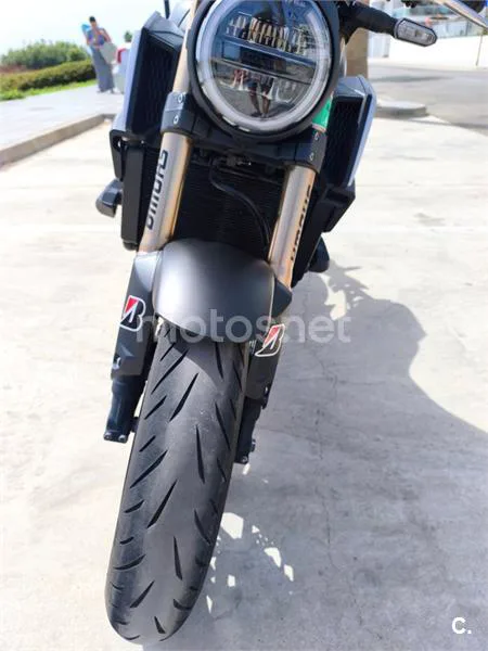 Honda CB650R - Vista 3