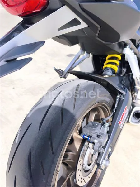 Honda CB650R - Vista 8