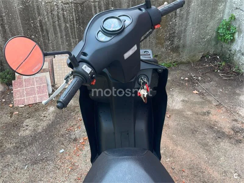 Kymco Agility City 50 - Vista 5