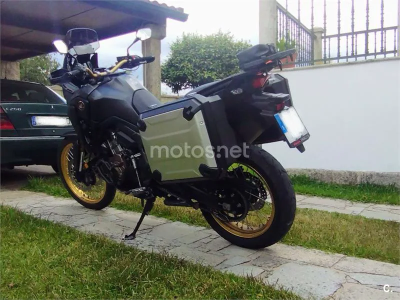Honda CRF1000L Africa Twin - Vista 4