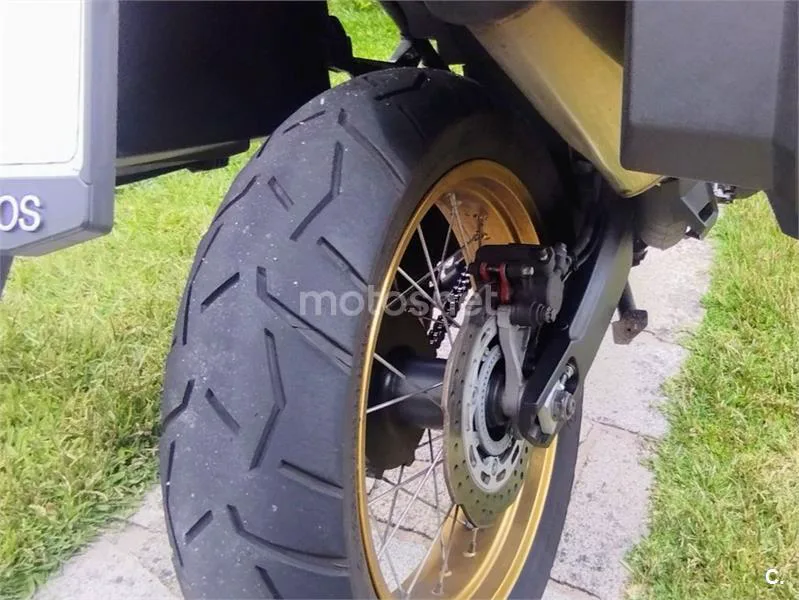 Honda CRF1000L Africa Twin - Vista 10
