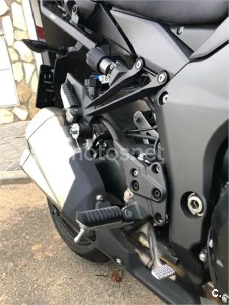 Kawasaki Z1000 SX - Vista 4
