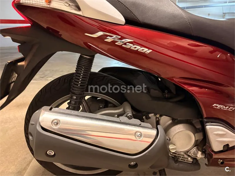 Honda SH300i - Vista 3