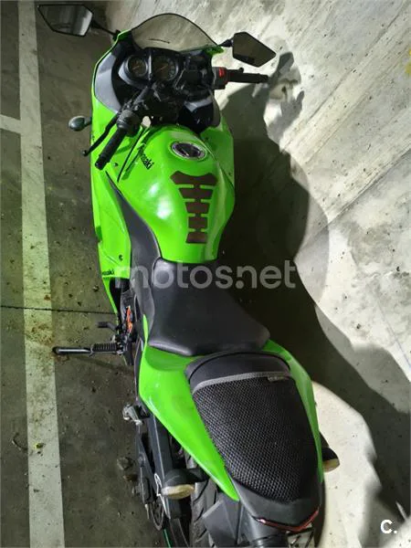 Kawasaki Ninja 250R - Vista 4