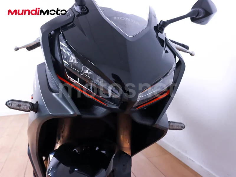 Honda CBR650R - Vista 5