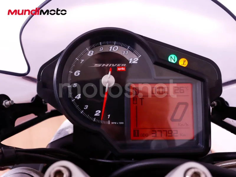 Aprilia Shiver 750 - Vista 12
