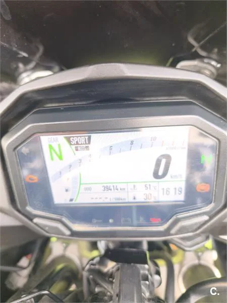 Kawasaki Ninja 1000SX - Vista 4
