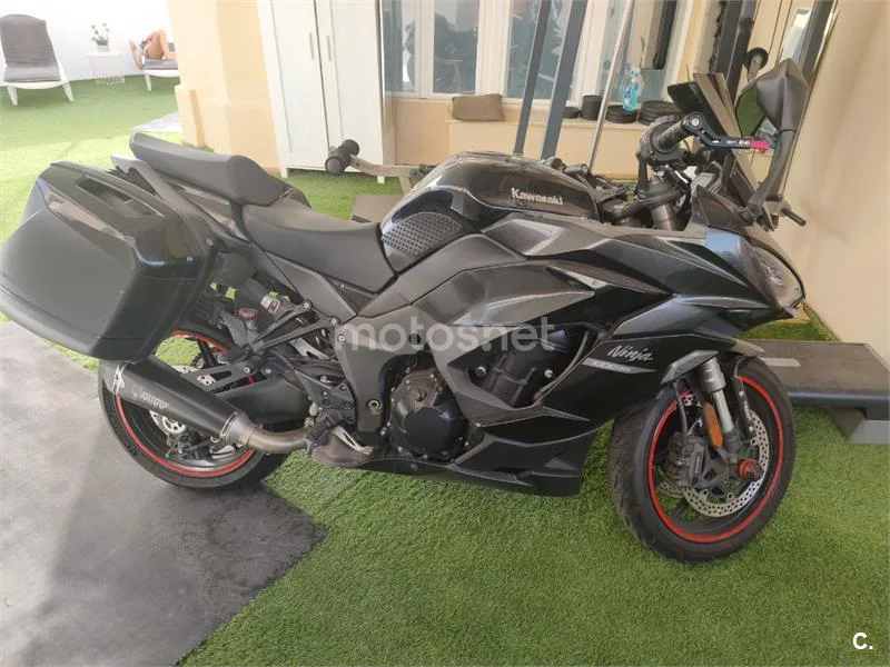 Kawasaki Ninja 1000SX - Vista 8