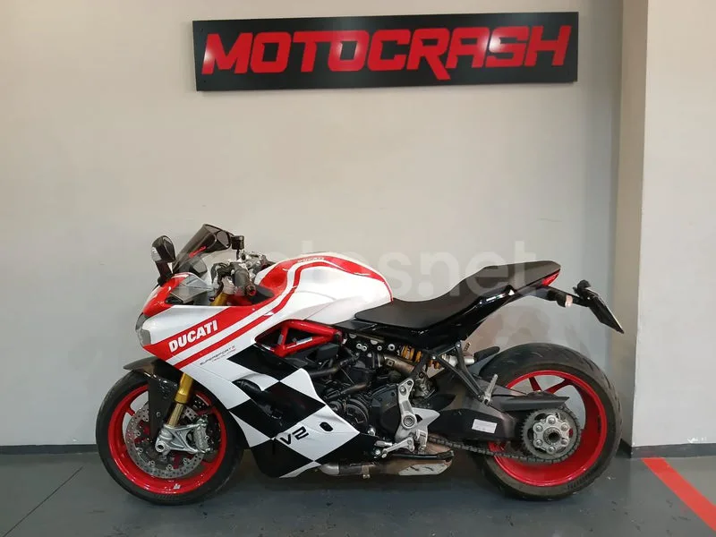 Ducati SuperSport - Vista 4