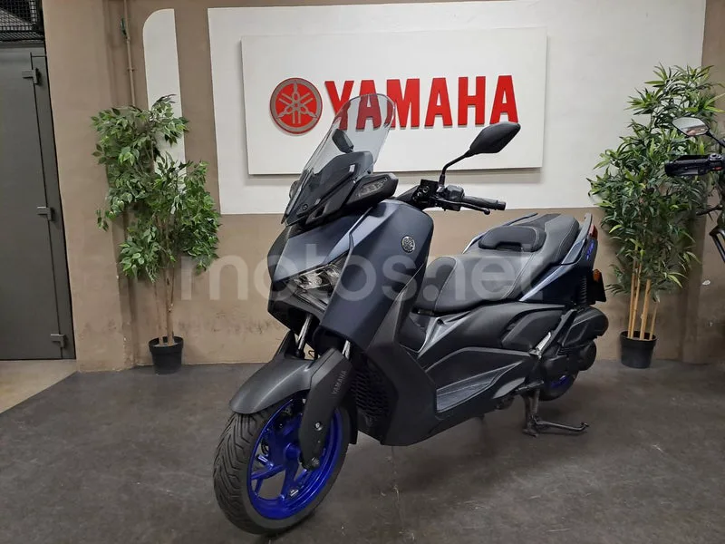 Yamaha XMAX 125 - Vista 3