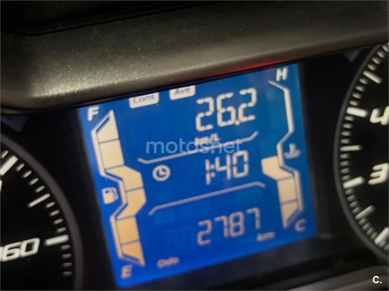 Yamaha XMAX 300 - Vista 4