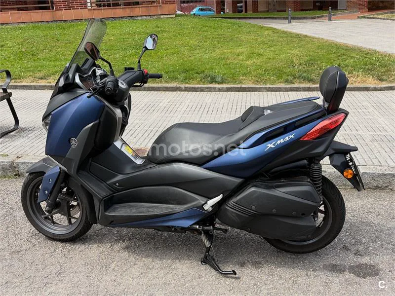 Yamaha XMAX 300 - Vista 6