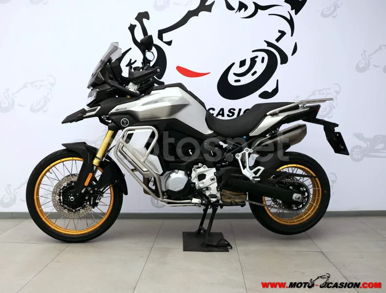 Voge 900DSX - Vista 7