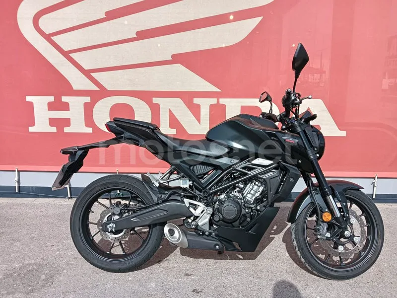 Honda CB125R - Vista 5