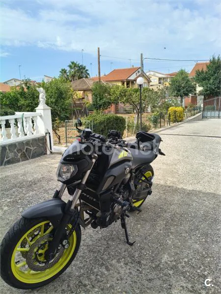 Yamaha MT-07 - Vista 5