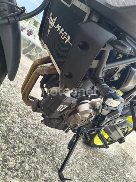 Yamaha MT-07 - Vista 9