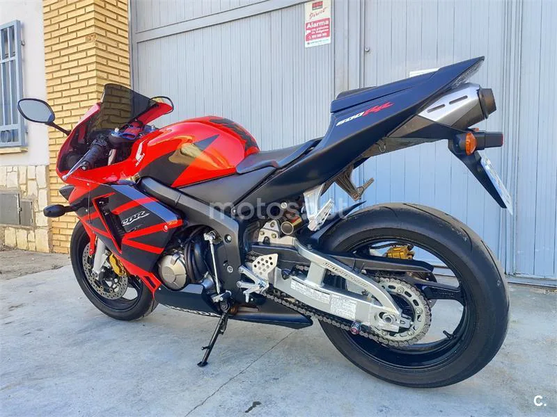 Honda CBR600RR - Vista 3