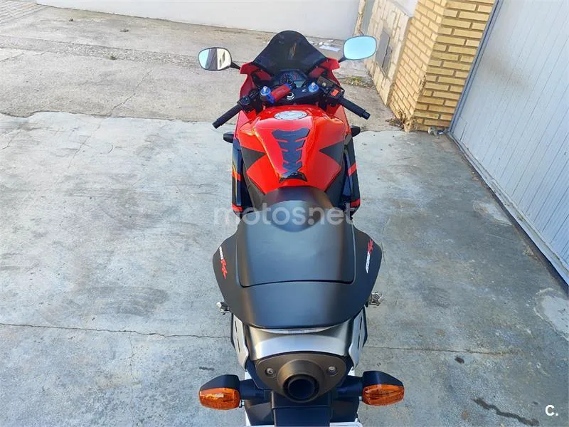 Honda CBR600RR - Vista 4