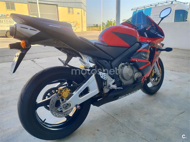 Honda CBR600RR - Vista 6